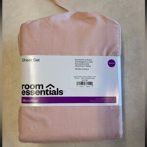 Room Essentials Blush Sheet Set
